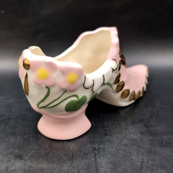 Vintage Porcelain Pink Glazed Pump / Shoe - Floral Decoration Gold Tone Accents - Picture 8 of 13